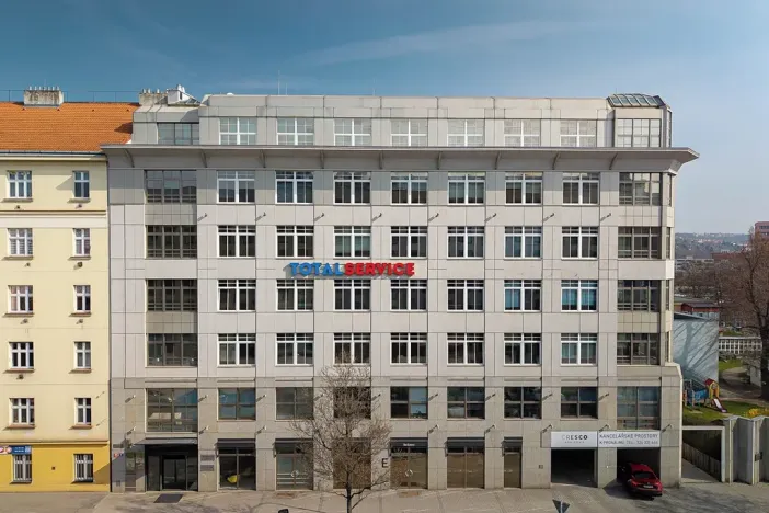 Pronájem kanceláře, Praha - Holešovice, U Uranie, 270 m2