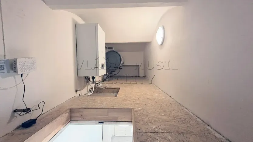 Pronájem bytu 2+kk, Praha - Libeň, Novákových, 36 m2