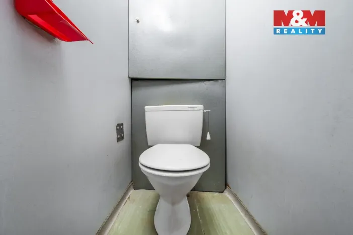 Prodej bytu 2+kk, Králův Dvůr, Nad Stadionem, 41 m2