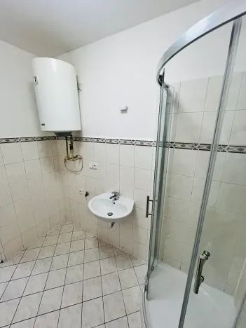 Pronájem bytu 2+kk, Teplice, Rokycanova, 36 m2