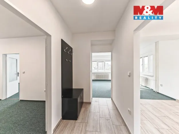 Pronájem kanceláře, Hradec Králové - Slezské Předměstí, Luční, 77 m2