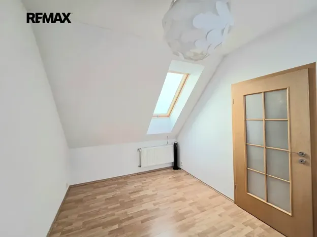 Prodej bytu 2+kk, Jesenice, Příčná I., 45 m2