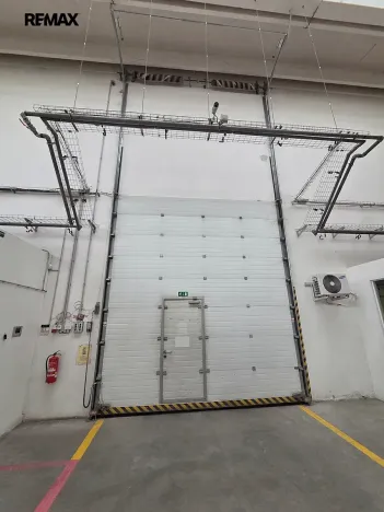 Prodej výrobních prostor, Roudnice nad Labem, Pracnerova, 2250 m2