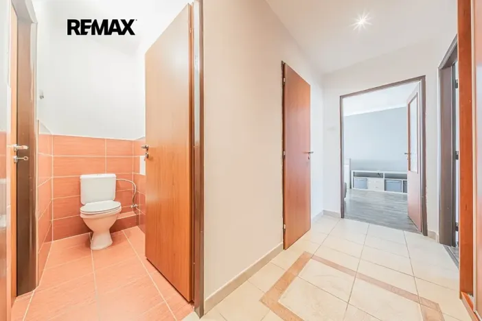 Prodej bytu 3+1, Ledce, 71 m2