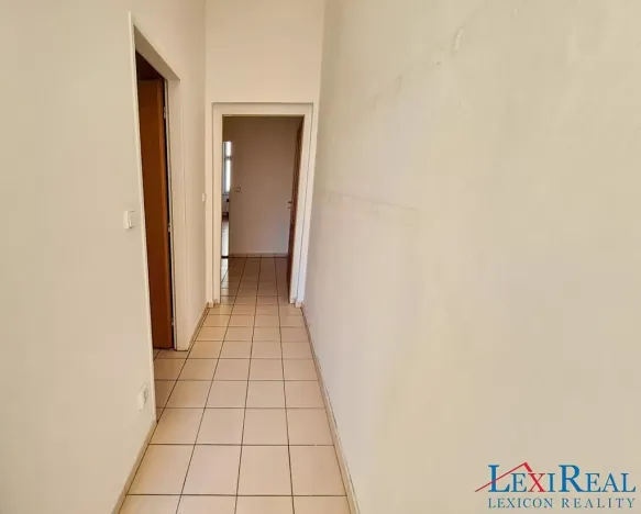 Pronájem bytu 1+1, Praha - Nusle, Bělehradská, 33 m2