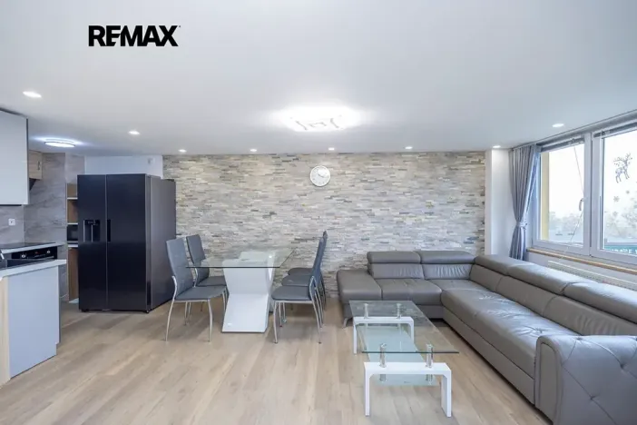 Pronájem bytu 4+kk, Praha - Modřany, Plovdivská, 82 m2