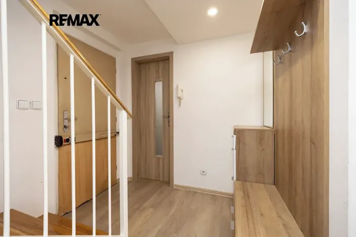 Pronájem bytu 4+kk, Praha - Modřany, Plovdivská, 82 m2