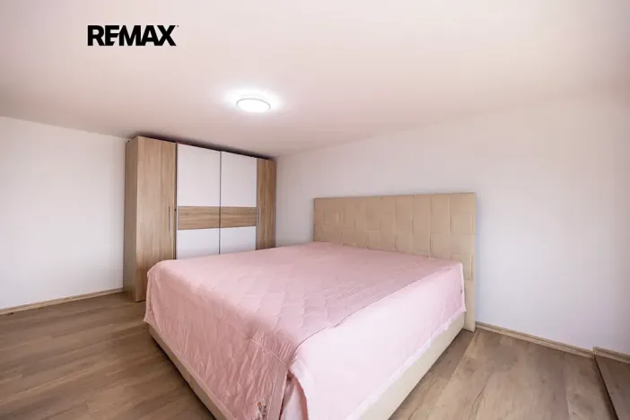 Pronájem bytu 4+kk, Praha - Modřany, Plovdivská, 82 m2