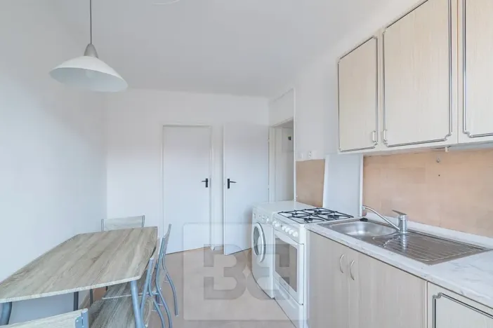 Pronájem bytu 2+1, Hradec Králové, Skupova, 61 m2