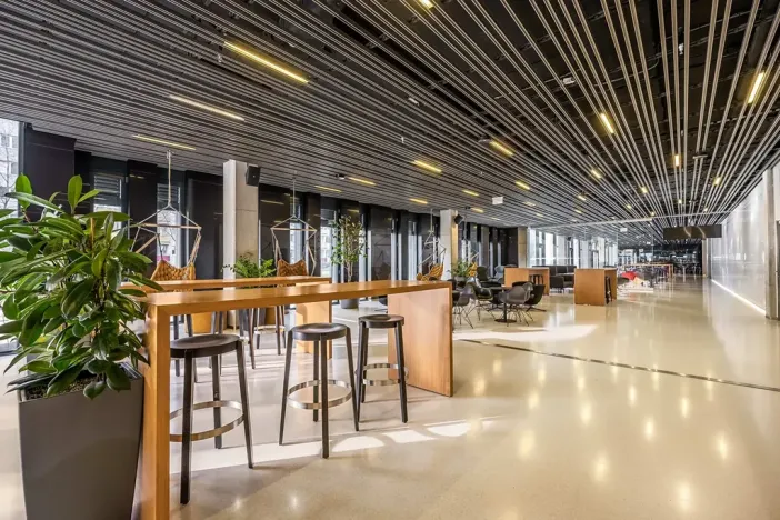 Pronájem kanceláře, Praha - Dejvice, Evropská, 1751 m2