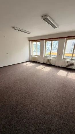 Pronájem kanceláře, Pardubice, Na Spravedlnosti, 27 m2