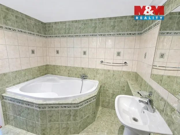 Prodej bytu 2+1, Jirkov, Studentská, 61 m2