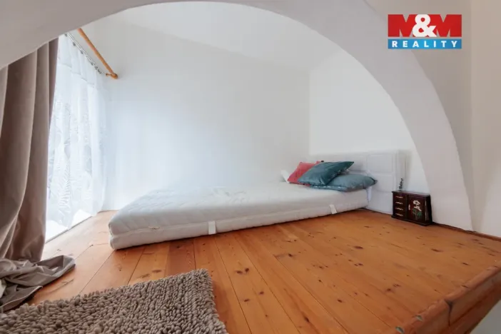 Prodej rodinného domu, Cheb, Kostelní náměstí, 148 m2