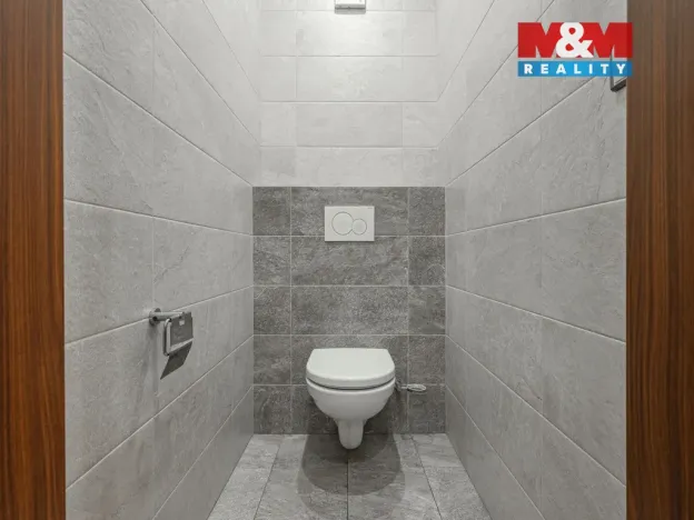 Prodej rodinného domu, Neustupov, 450 m2