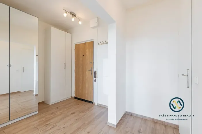 Pronájem bytu 2+kk, Brno, Popelákova, 42 m2