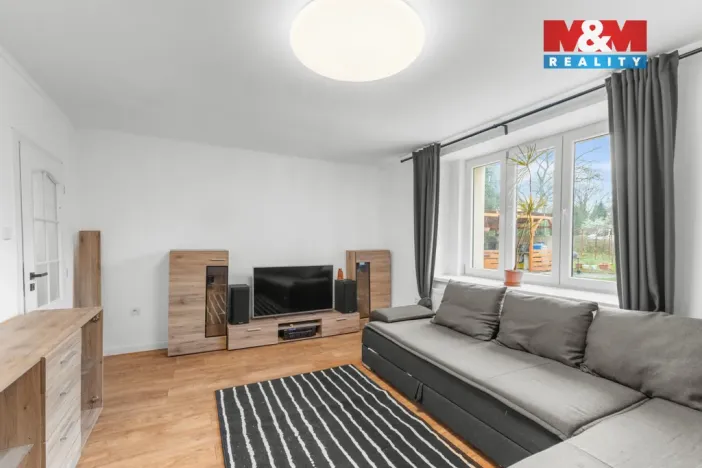 Prodej rodinného domu, Peruc - Černochov, 288 m2