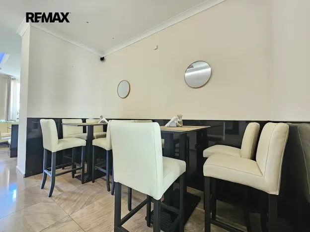 Pronájem restaurace, Praha - Vršovice, Kodaňská, 141 m2