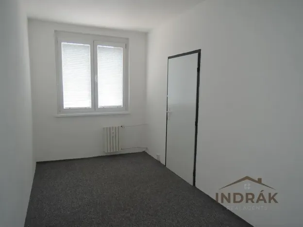 Pronájem bytu 2+1, Kopřivnice, Pod Zahradami, 44 m2