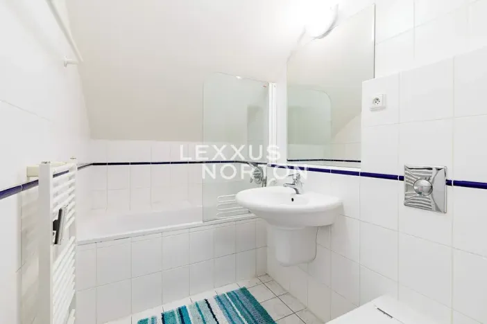 Pronájem bytu 3+kk, Praha - Malá Strana, Vlašská, 75 m2