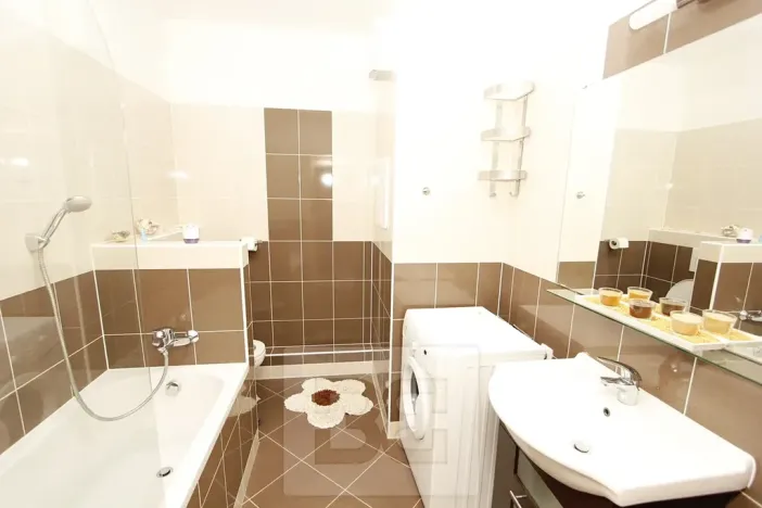 Pronájem bytu 2+kk, Praha - Uhříněves, U uhříněveské obory, 47 m2