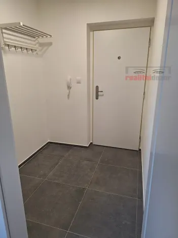 Pronájem bytu 1+kk, Brno, Křepelčí, 37 m2