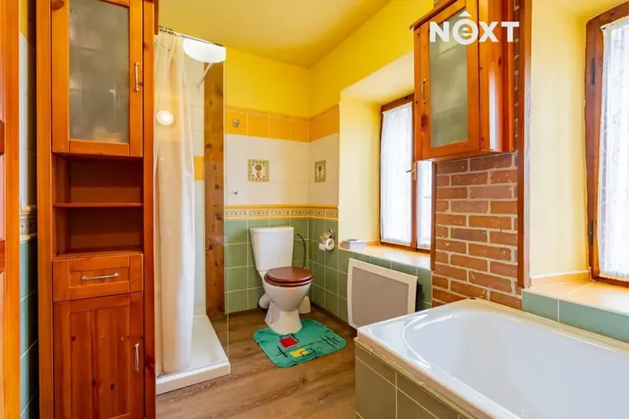 Prodej rodinného domu, Chrášťany, 560 m2