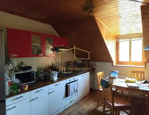 Prodej rodinného domu, Mnichovice, Masarykovo náměstí, 240 m2