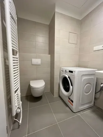 Pronájem bytu 2+kk, Praha - Modřany, Komořanská, 50 m2