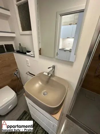Pronájem bytu 1+kk, Praha - Holešovice, Heřmanova, 26 m2
