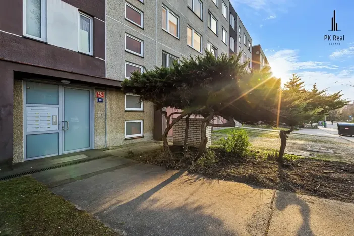 Prodej bytu 4+1, Praha - Černý Most, Šromova, 87 m2