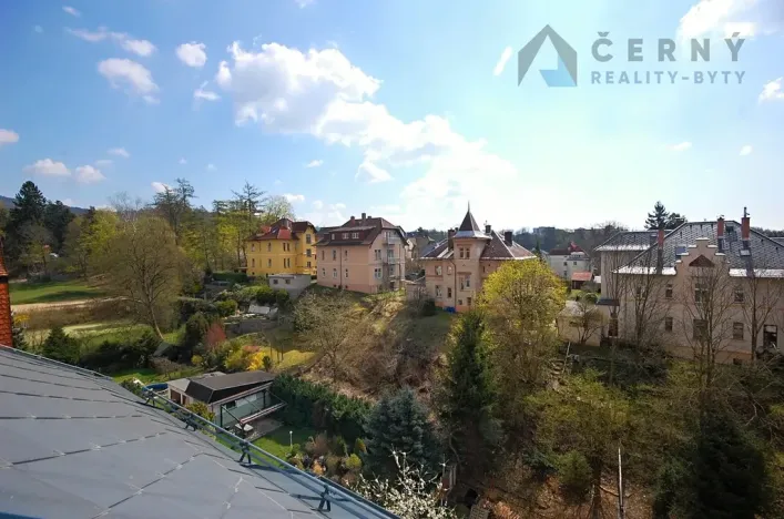 Pronájem bytu 2+kk, Liberec, Zborovská, 70 m2