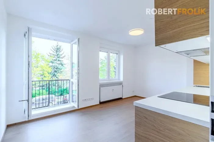 Pronájem bytu 2+kk, Praha - Dejvice, Velvarská, 40 m2