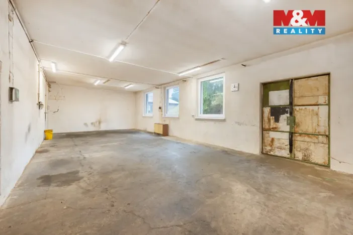 Pronájem výrobních prostor, Domažlice - Bezděkovské Předměstí, Masarykova, 770 m2