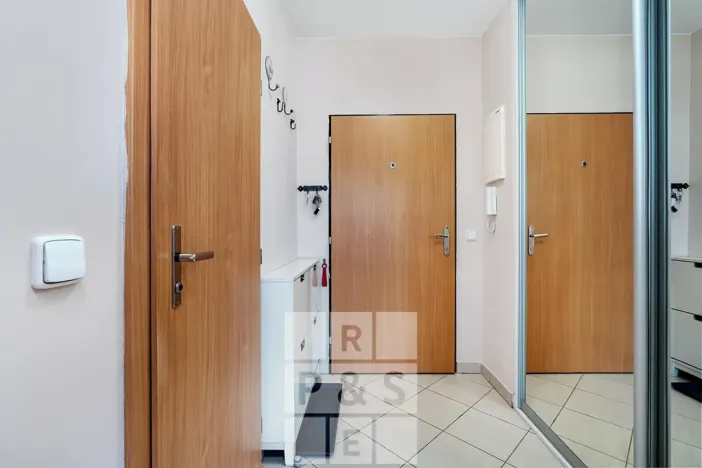 Pronájem bytu 2+kk, Praha - Vysočany, Jana Přibíka, 62 m2