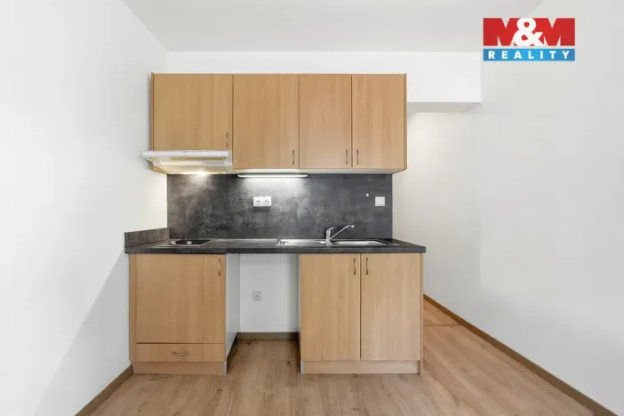 Prodej bytu 1+kk, Jablonec nad Nisou, Anenské náměstí, 20 m2