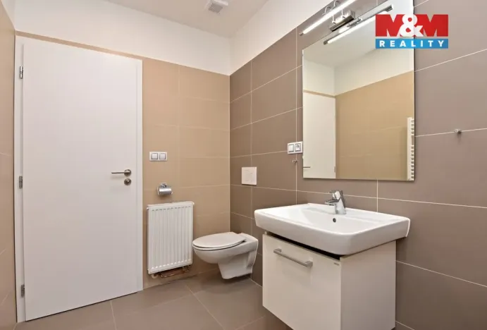 Pronájem bytu 1+kk, Mladá Boleslav, náměstí Republiky, 35 m2