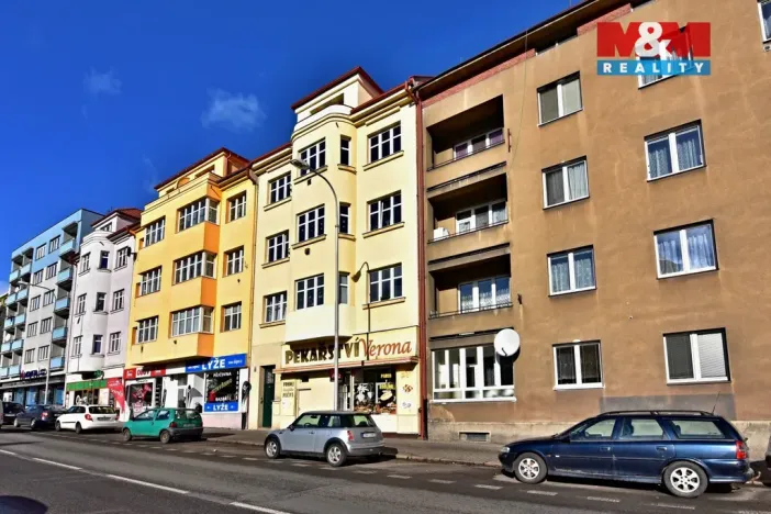 Pronájem bytu 1+kk, Mladá Boleslav, náměstí Republiky, 35 m2