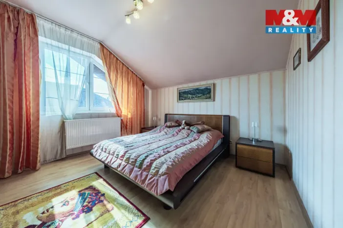 Pronájem rodinného domu, Praha - Ďáblice, Markvartická, 220 m2