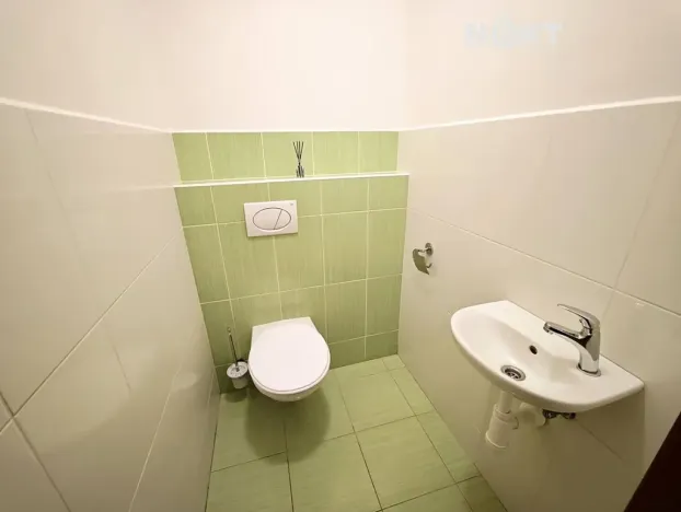 Pronájem bytu 2+kk, Trutnov, Vězeňská, 69 m2