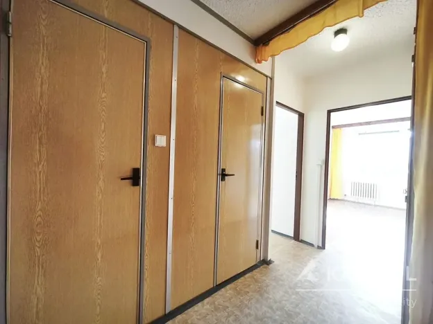 Pronájem bytu 2+1, Praha - Petrovice, Jakobiho, 42 m2