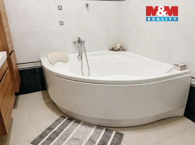 Prodej činžovního domu, Pardubice - Zelené Předměstí, Hronovická, 140 m2