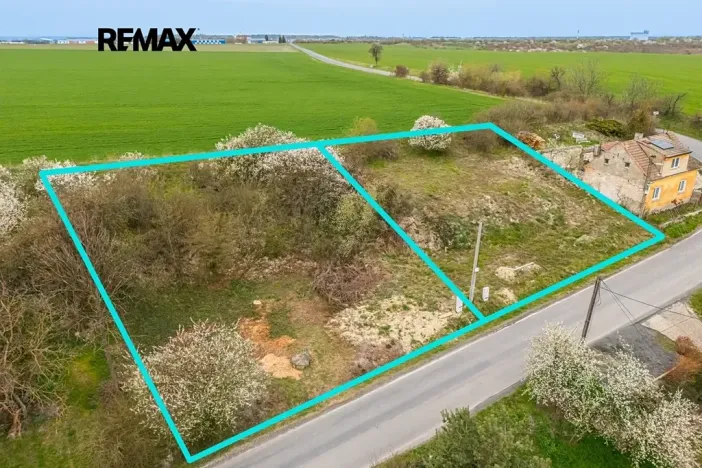 Prodej pozemku pro bydlení, Slaný, 778 m2