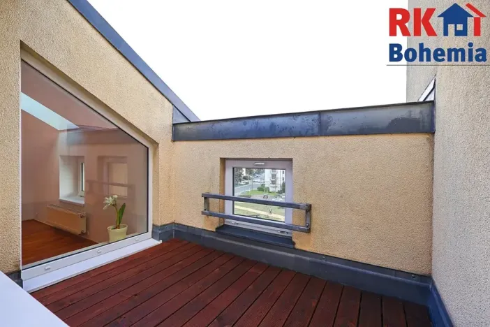 Pronájem bytu 2+1, Praha - Zbraslav, Jaromíra Vejvody, 75 m2