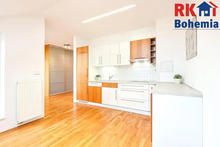 Pronájem bytu 2+1, Praha - Zbraslav, Jaromíra Vejvody, 75 m2