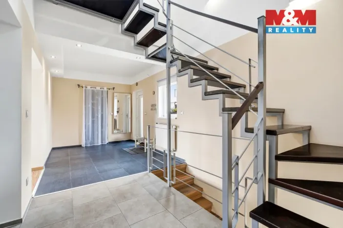 Prodej rodinného domu, Nový Bor, Jabloňová, 243 m2