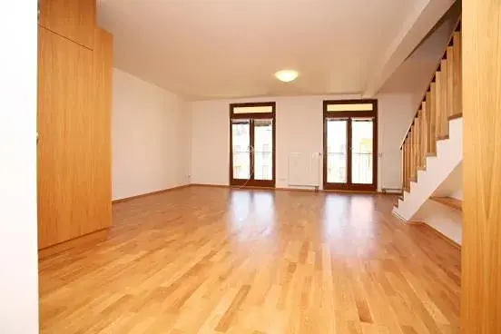 Pronájem kanceláře, Praha - Smíchov, Štefánikova, 168 m2