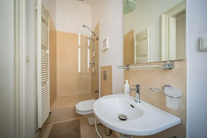 Pronájem kanceláře, Praha - Staré Město, Na Perštýně, 197 m2