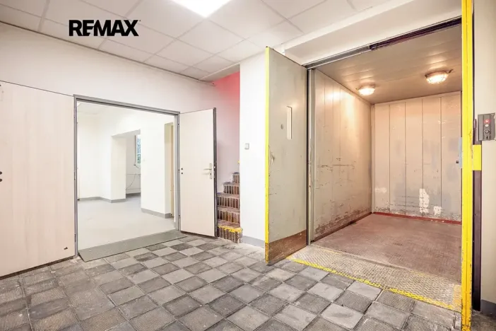 Pronájem výrobních prostor, Rudná, Masarykova, 1270 m2