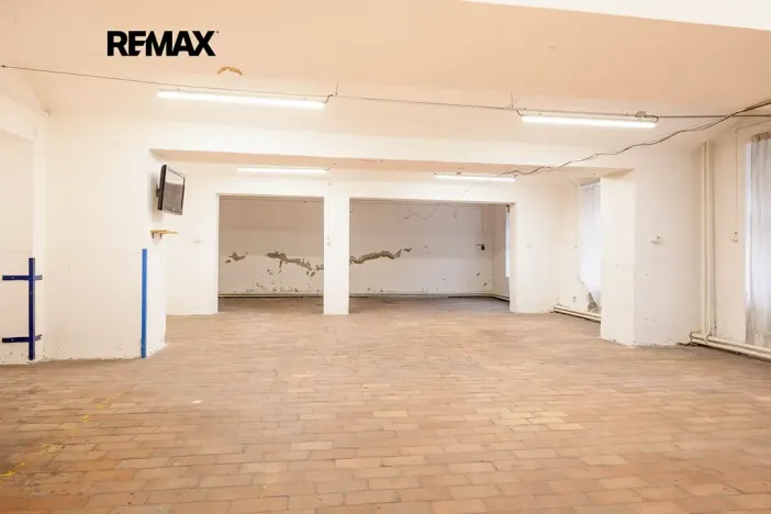 Pronájem výrobních prostor, Rudná, Masarykova, 1270 m2