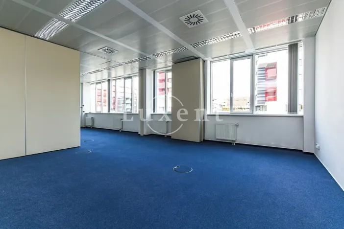 Pronájem kanceláře, Praha - Jinonice, Pekařská, 393 m2